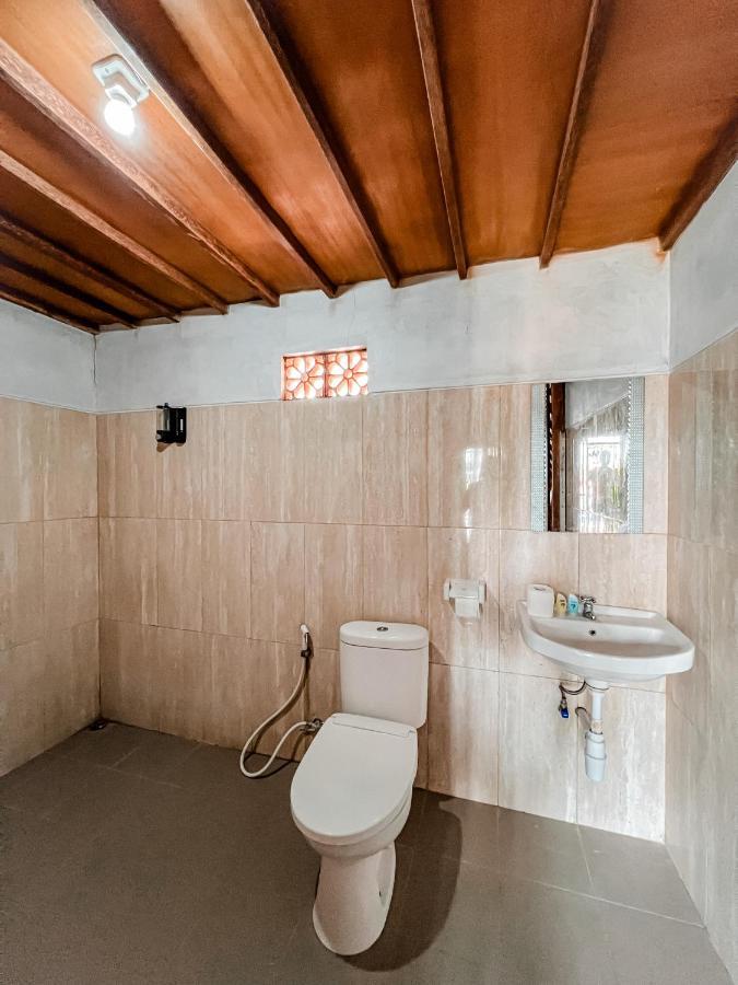 Gayatri Bungalows Batununggul Buitenkant foto
