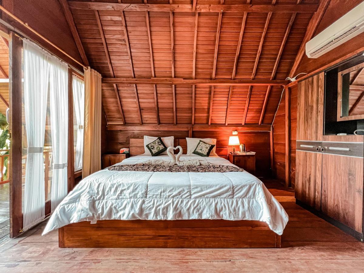 Gayatri Bungalows Batununggul Buitenkant foto
