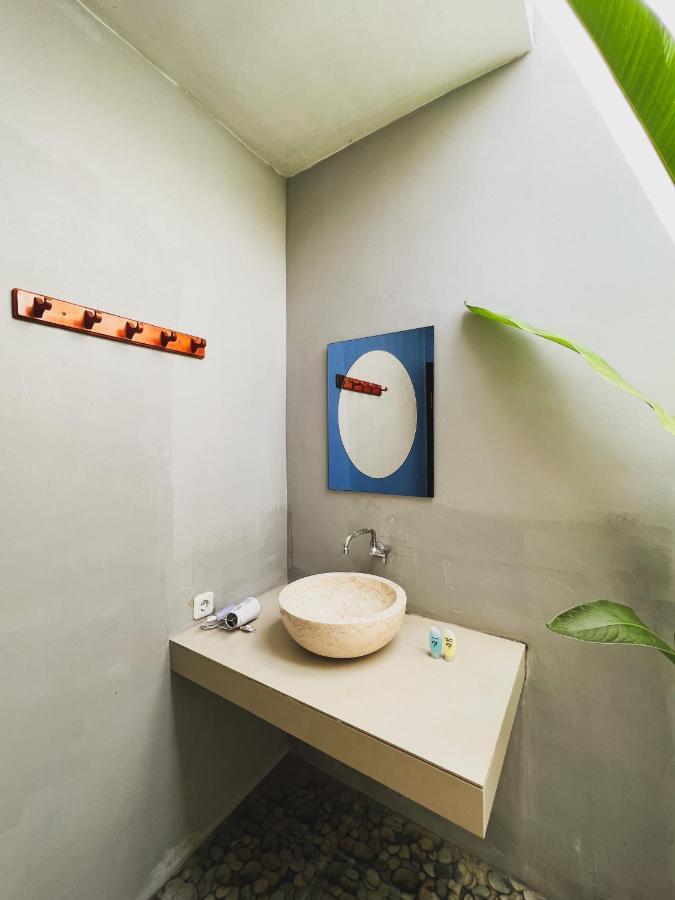 Gayatri Bungalows Batununggul Buitenkant foto